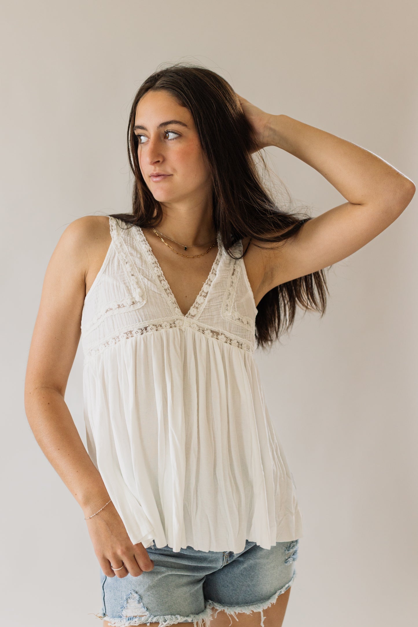 Lace Detail V-Neck Knit Tank